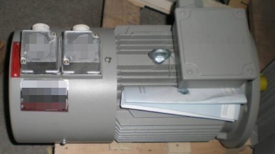 奧迪q3油箱蓋電機(jī)失靈，如何解決奧迪q3油箱蓋電機(jī)故障